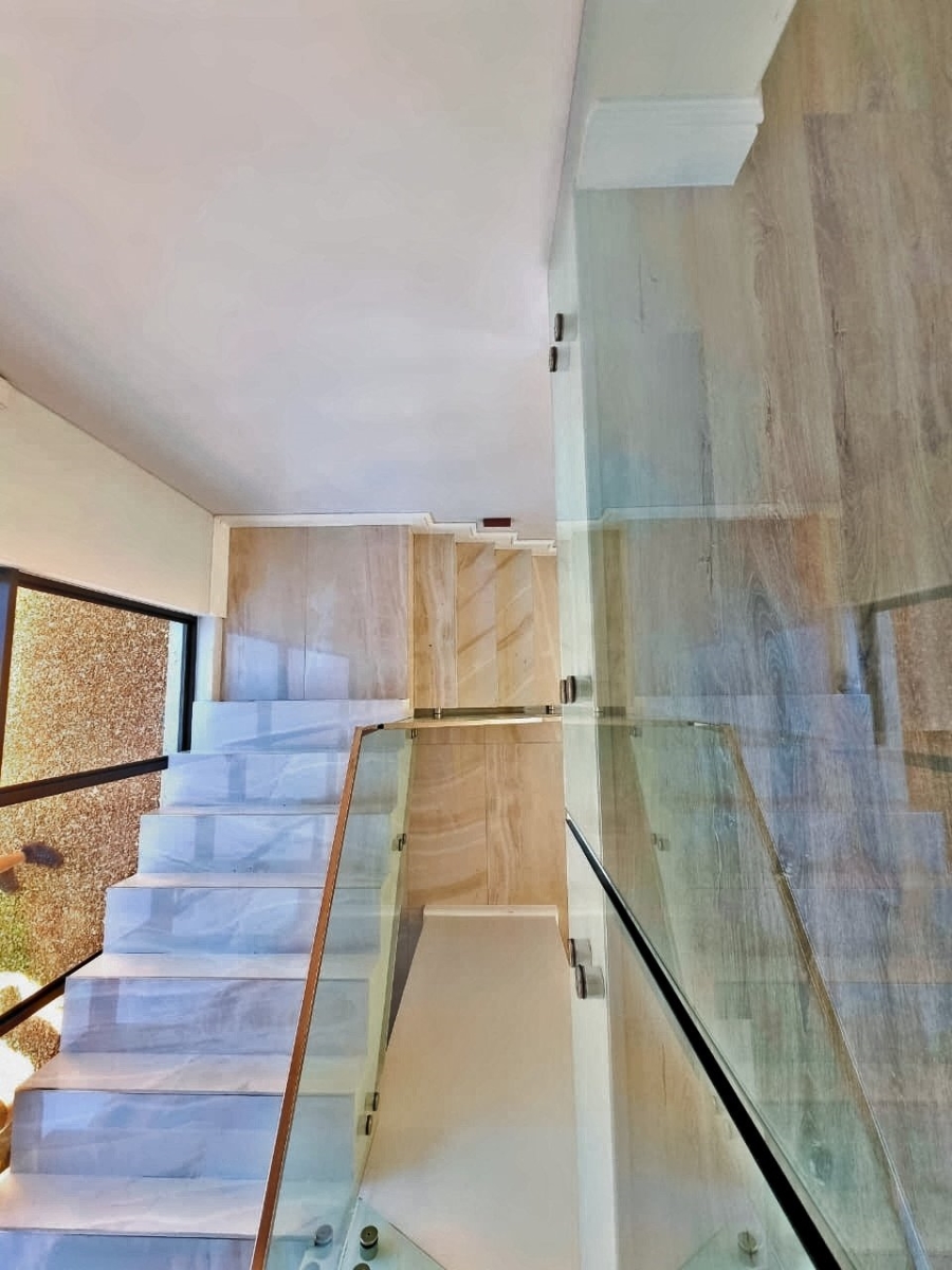5 Bedroom Property for Sale in Parklands North Western Cape